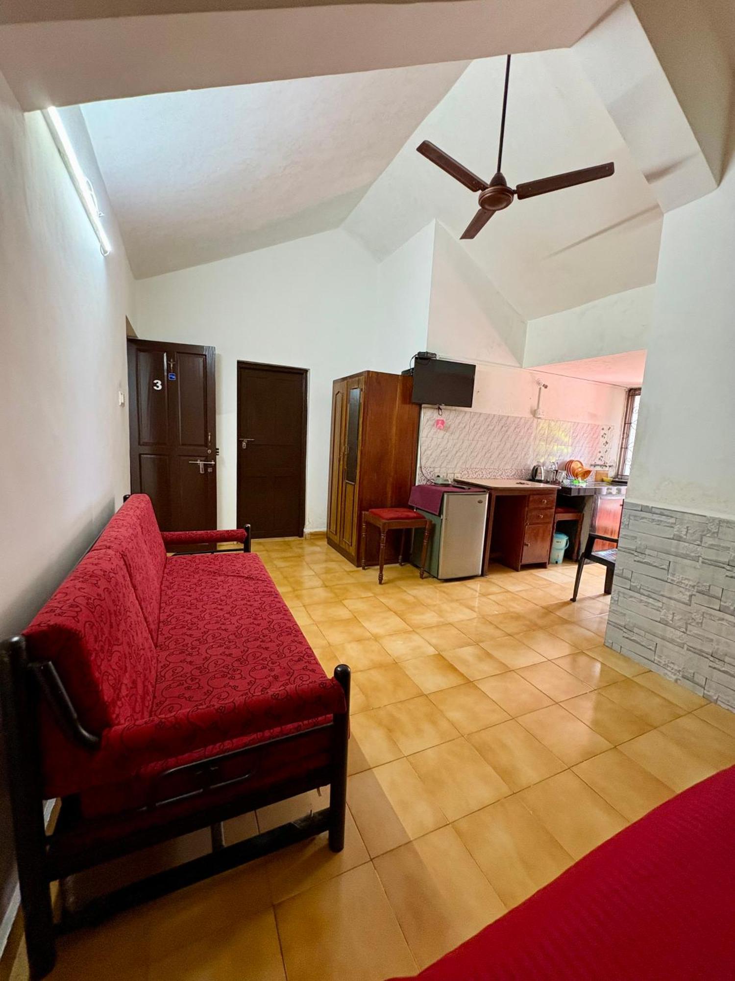 מיורדה Jes Guest House מראה חיצוני תמונה
