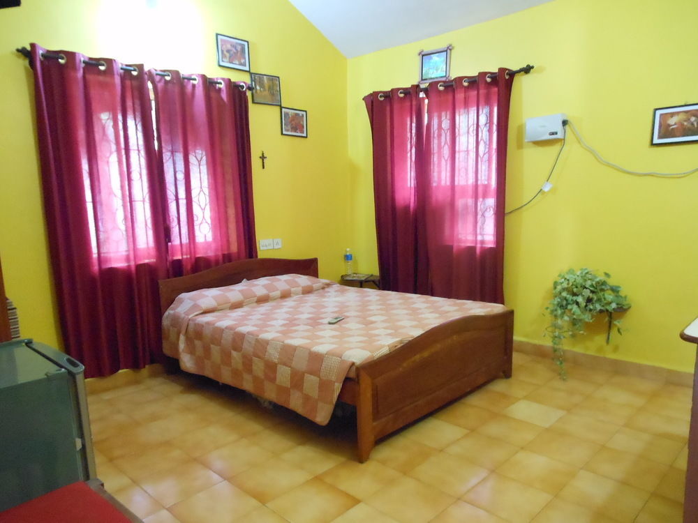 מיורדה Jes Guest House מראה חיצוני תמונה