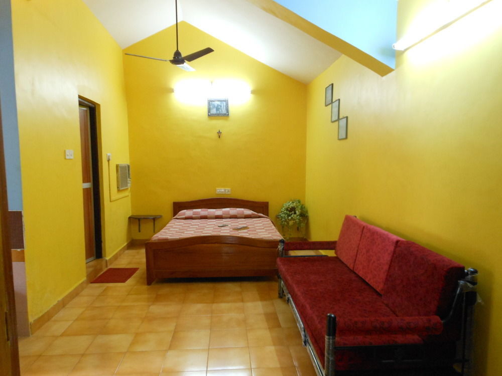 מיורדה Jes Guest House מראה חיצוני תמונה