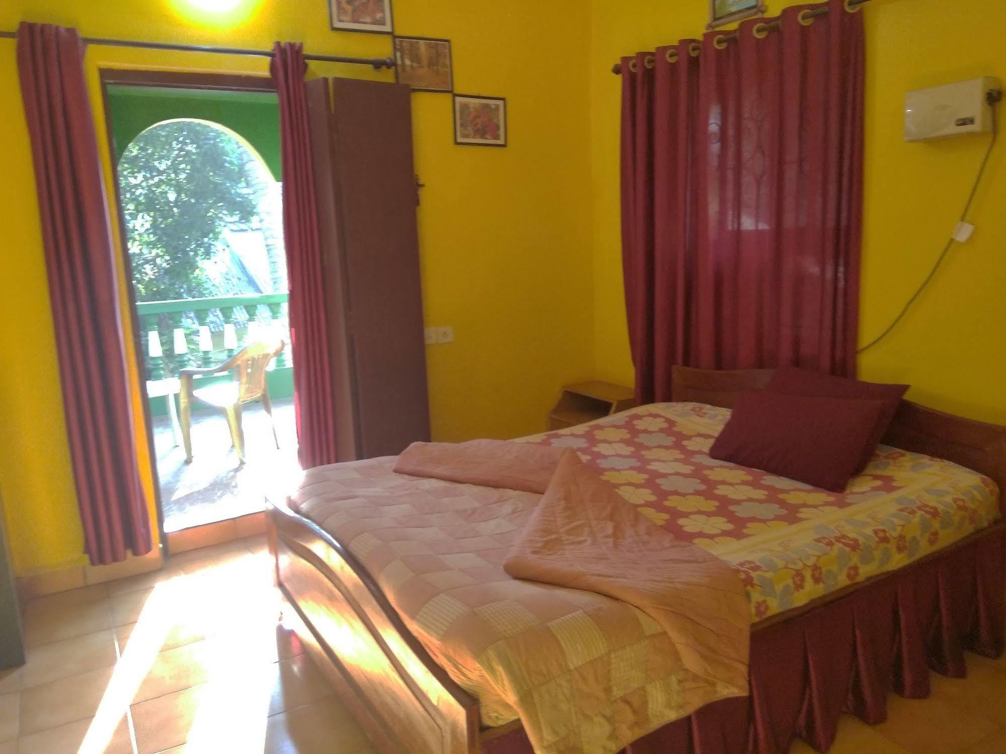 מיורדה Jes Guest House מראה חיצוני תמונה
