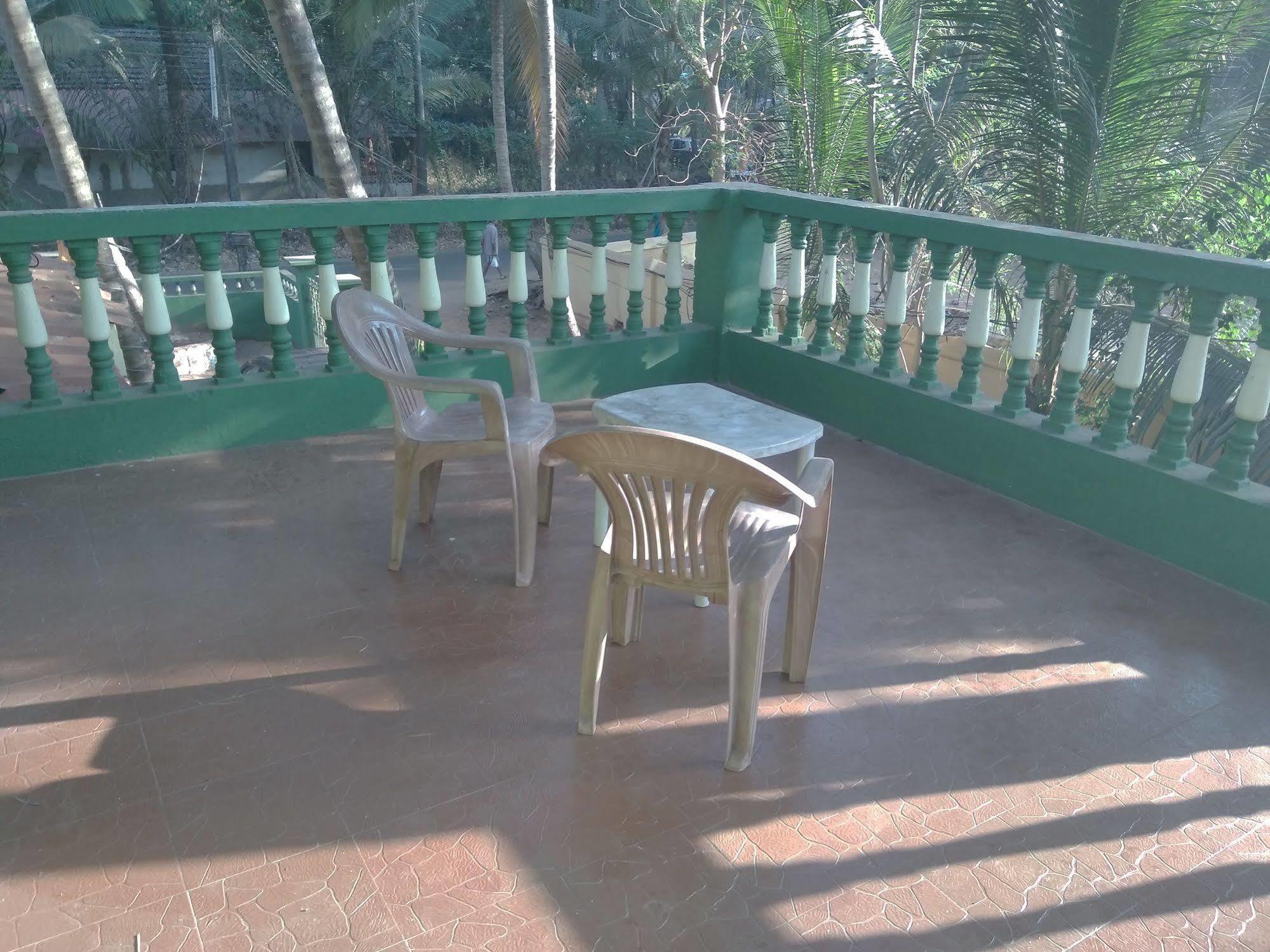 מיורדה Jes Guest House מראה חיצוני תמונה